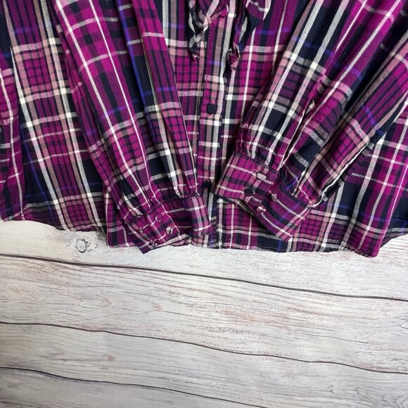 Chico's Women's Plaid  Flannel Top Size 4‎ (20/22) Ruffled Velvet Trim Collar - Picture 6 of 16